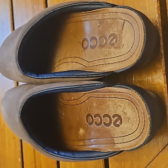 Leather Ecco mule / clogs sz. 41 or 8.5 - Picture 2 of 7
